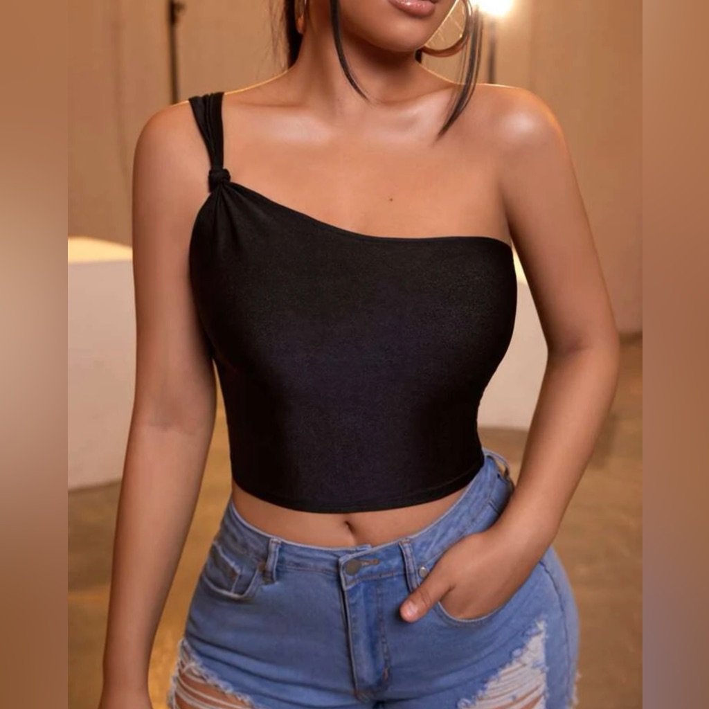 Solid One Shoulder Crop Top